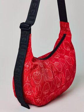 NWT Baggu Medium Crescent Bag - Strawberry Miffy
